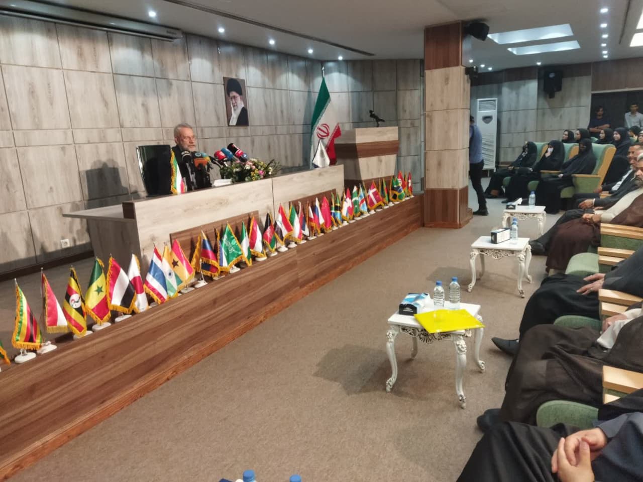 ایستادگی رزمندگان جبهه مقاومت ستودنی است