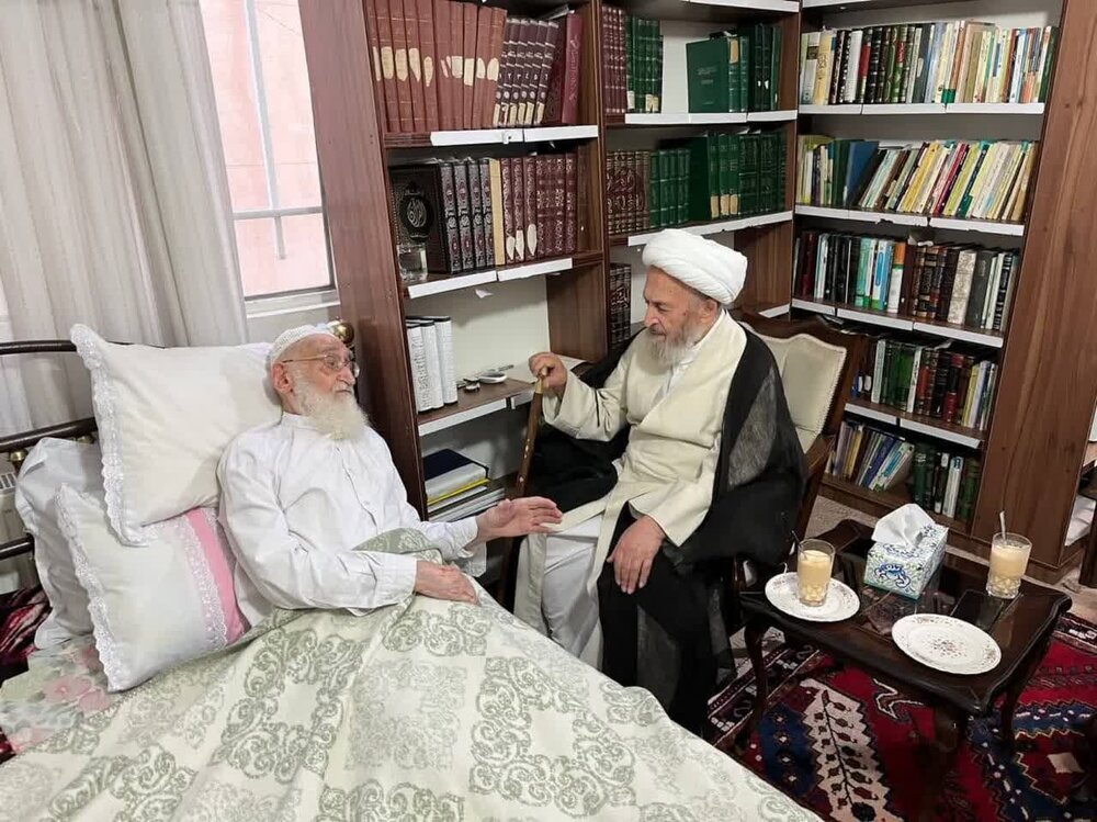 Ayatollah al-Udhma Subhani amtembelea Ayatollah al-Udhma Nuri Hamedani kwa ajili ya kumjulia hali yake