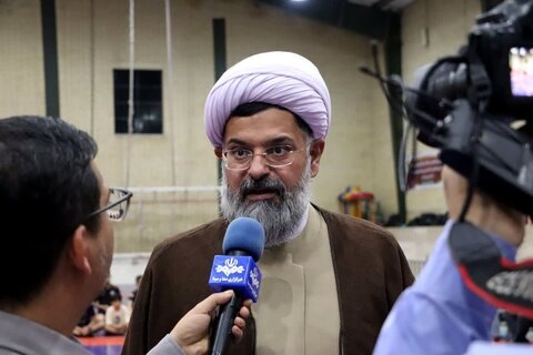 تصاویر/ امام جمعه خورموج در جمع ورزشکاران