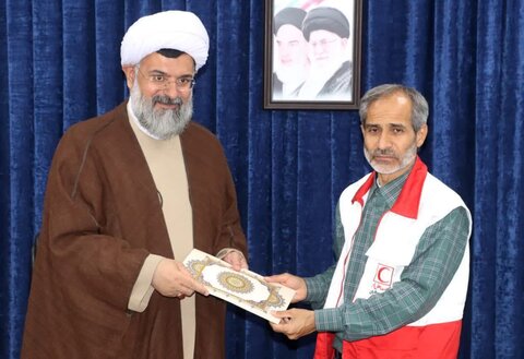 تصاویر/ دیدار اعضای جمعیت هلال احمر با امام جمعه خورموج