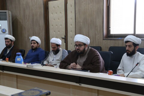 تصاویر/نشست هم اندیشی شورای اندیشه ورز پژوهش سرای حوزه علمیه خوزستان