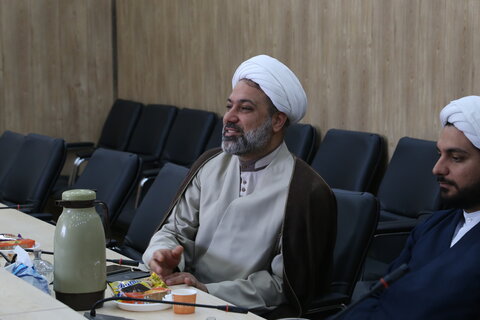 تصاویر/نشست هم اندیشی شورای اندیشه ورز پژوهش سرای حوزه علمیه خوزستان