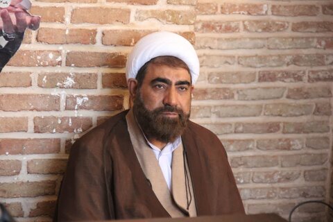 تصاویر / دیدار نماینده ولی فقیه در استان قزوین با اساتید وطلاب مدرسه صالحیه قزوین