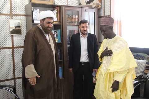 تصاویر / دیدار یکی از علمای شیعه کشور کامرون با مدیر حوزه علمیه استان قزوین