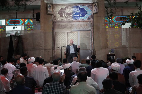 یادواره شهدا در مدرسه علمیه آیت الله بهجت (ره)