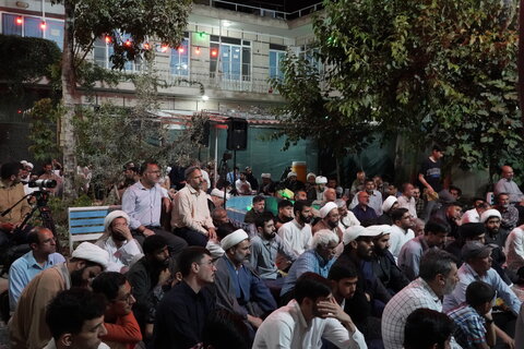 یادواره شهدا در مدرسه علمیه آیت الله بهجت (ره)