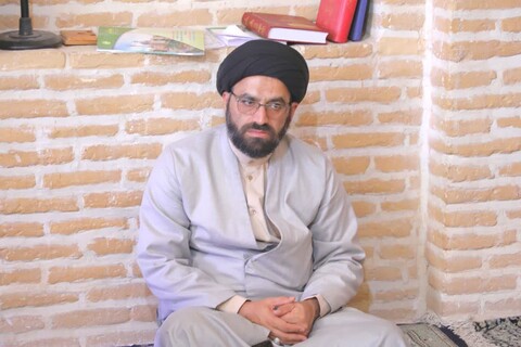 ديدار حجت‌الاسلام والمسلمین محمد شمس مدیر منطقه ۳ حوزه های علمیه با طلاب و کادر مدرسه علمیه خان