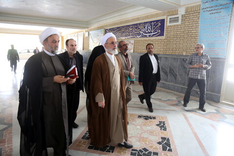 تصاویر/ بازدید آیت الله اعرافی از جامعه الزهرا (س)