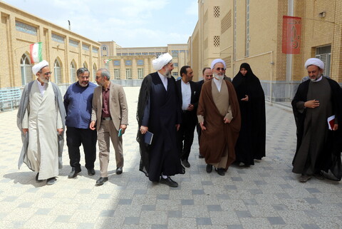 تصاویر/ بازدید آیت الله اعرافی از جامعه الزهرا (س)