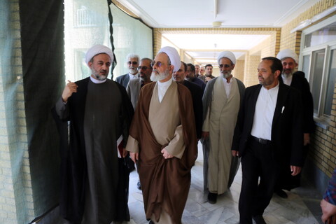 تصاویر/ بازدید آیت الله اعرافی از جامعه الزهرا (س)
