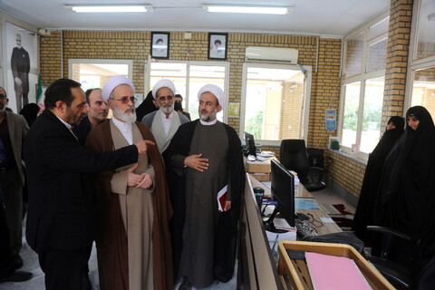 تصاویر/ بازدید آیت الله اعرافی از جامعه الزهرا (س)
