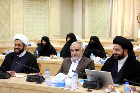 تصاویر/ بازدید آیت الله اعرافی از جامعه الزهرا (س)