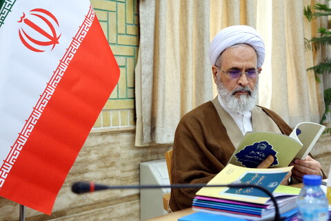 تصاویر/ بازدید آیت الله اعرافی از جامعه الزهرا (س)