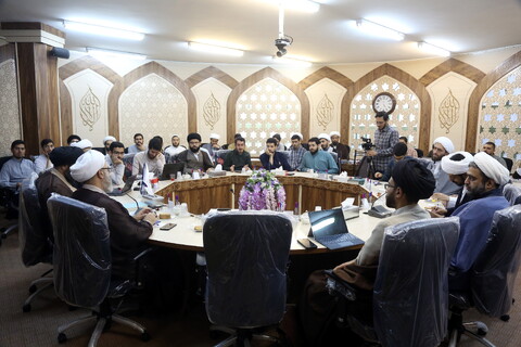 تصاویر/ نشست بازخوانی و برسی منشور روحانیت رهبرانقلاب