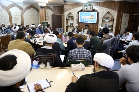 تصاویر/ نشست بازخوانی و برسی منشور روحانیت رهبرانقلاب