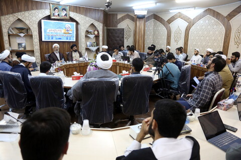 تصاویر/ نشست بازخوانی و برسی منشور روحانیت رهبرانقلاب