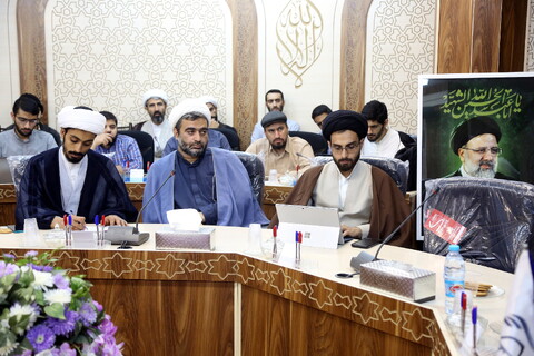 تصاویر/ نشست بازخوانی و برسی منشور روحانیت رهبرانقلاب