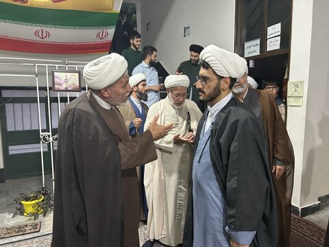 تصاویر/ حضور مدیر مرکز خدمات حوزه علمیه آذربایجان غربی در مدرسه علمیه نقده
