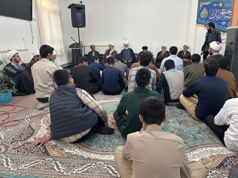 تصاویر/ حضور مدیر مرکز خدمات حوزه علمیه آذربایجان غربی در مدرسه علمیه نقده