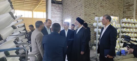 تصاویر/ بازدید امام جمعه سلماس از طرح های تولیدی این شهرستان