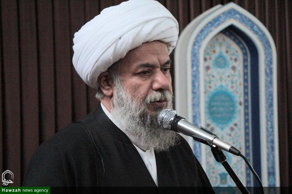 ارائه ۷۰۰ درس تفسیر در حوزه علمیه قم / خاطراتی از فشار رژیم پهلوی بر حوزه قم