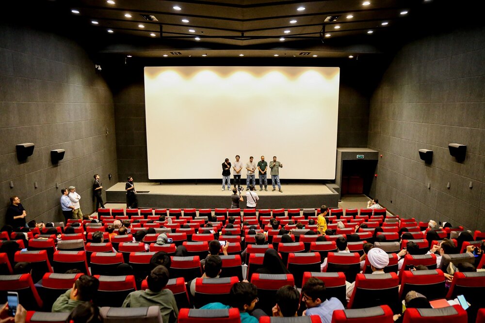 اکران مردمی فیلم سینمایی «اسفند» در قم برگزار شد