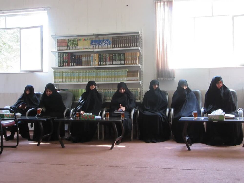 مسیر بهشت با سختی و مسیر جهنم با شهوات احاطه شده است