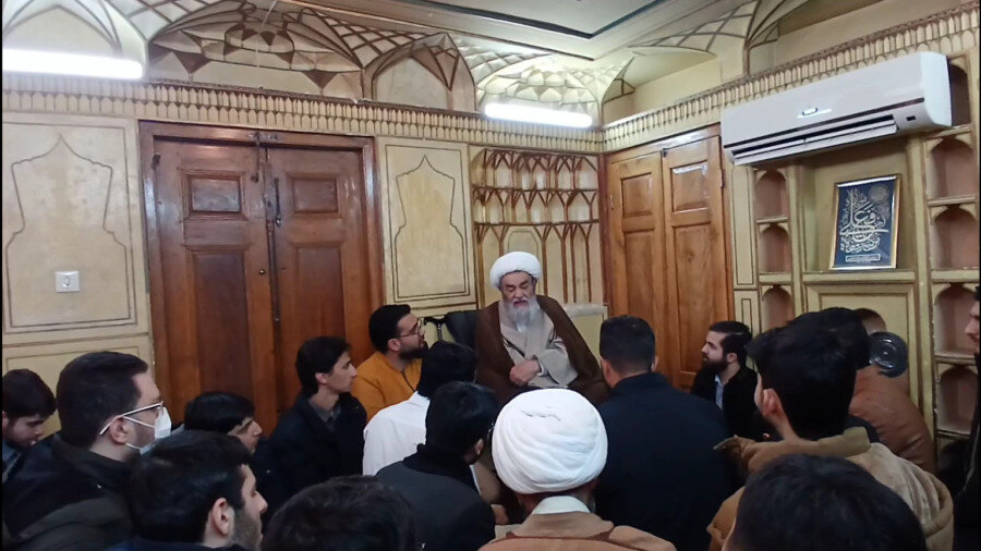 درس اخلاق | آینه باشیم نه عیبجو!