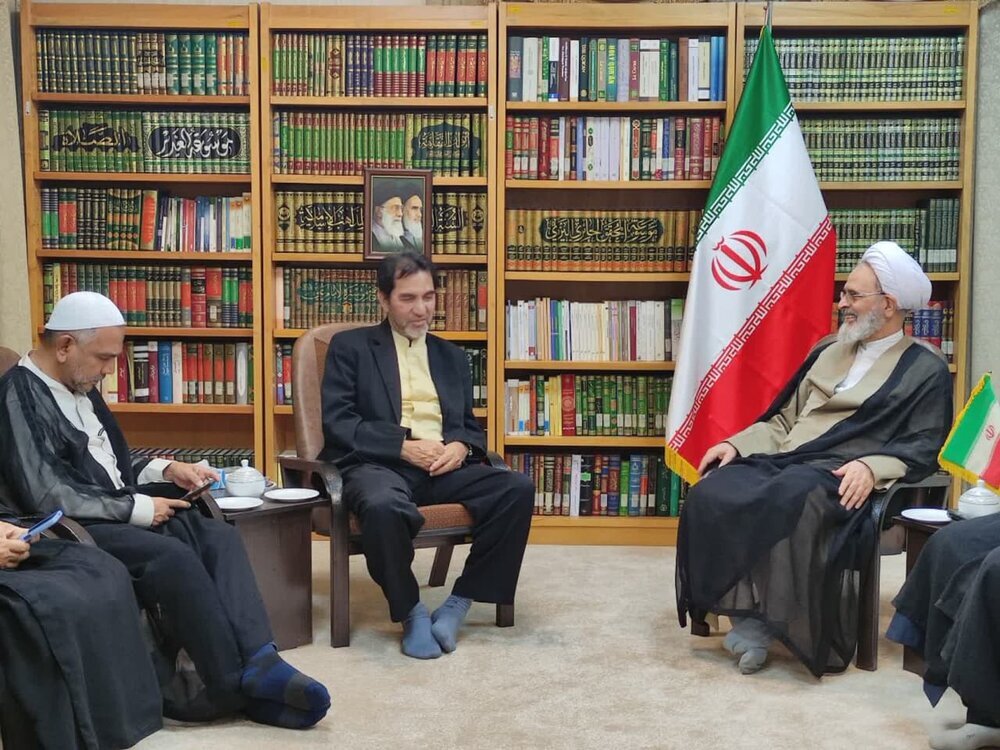 हौज़ा ए इल्मिया क़ुम का वैश्विक प्रभाव 100 से अधिक देशों तक फैल चुका है। आयतुल्लाह आ'राफी