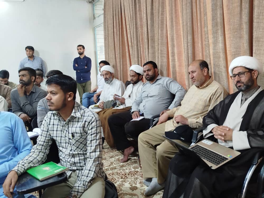 मदसा अल विलाया क़ुम मे वली अल-असर फाउंडेशन के सहयोग से उपदेशकों के लिए शुब्हात और उनके उत्तर की कार्यशाला