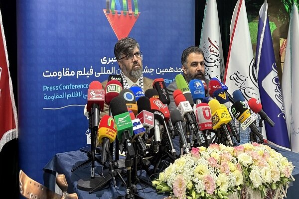 شهدا چراغ راه جشنواره شدند