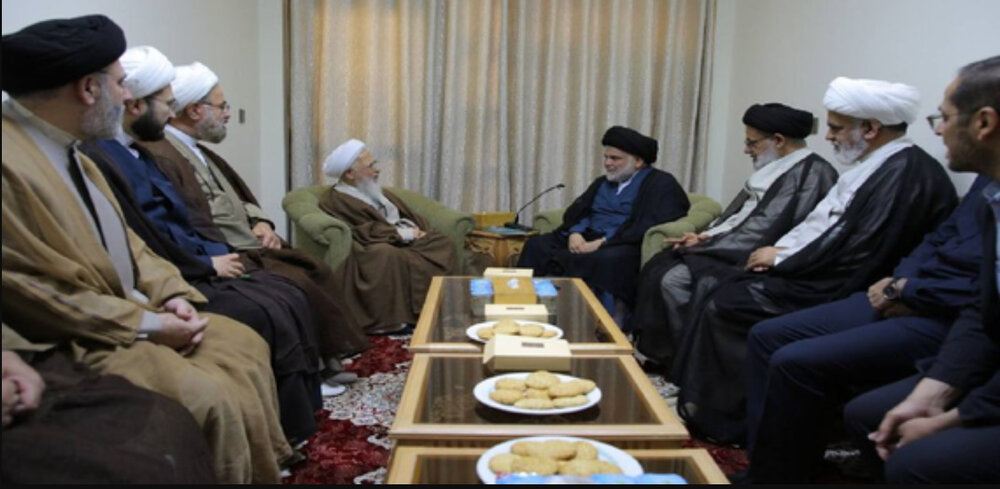 الصدر يزور العلامة الإيراني عبد الله جوادي الآملي في مقر إقامته في النجف