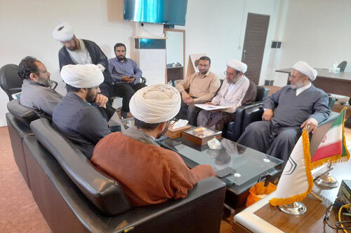 معاون آموزش حوزه‌ علمیه کرمانشاه بر آشنایی بیشتر دانش آموزان با محیط حوزه های علمیه تأکید کرد