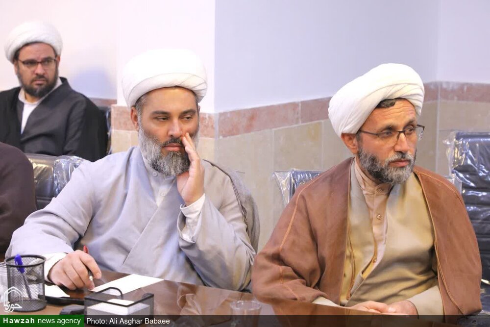 جلسه مدیران و معاونان آموزش مدارس علمیه استان یزد برگزار شد 