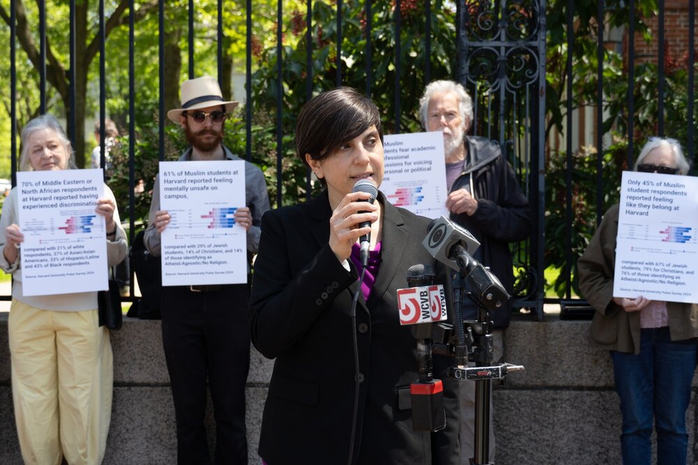 Harvard Affiliates Deliver Hundreds of Complaints Alleging Anti-Muslim Bias to President Garber’s Office