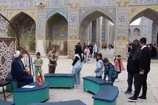 اجرای سه برنامه متنوع ویژه گردشگران خارجی در مدرسه ناصریه+ تصاویر