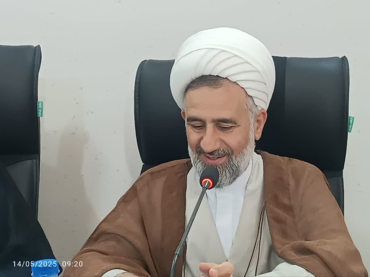 ضرورت خدمت‌رسانی به طلاب و روحانیون