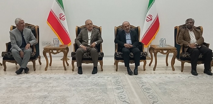 رئیس رسانه ملی به هرمزگان سفر کرد+عکس