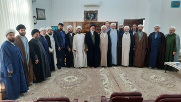 تصاویر/ دیدار جانشین مرکز مدیریت حوزه علمیه اصفهان با امام جمعه شهرکرد