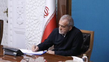 رئیس جمهور در پیامی درگذشت مادر شهیدان دیانتی را تسلیت گفت