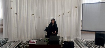 برگزاری نشست کتابخوانی در مدرسه علمیه فاطمه الزهرا(س) کوهدشت