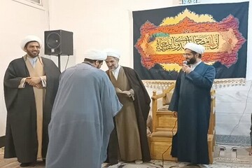 تجلیل از اساتید و طلاب پژوهشگر مدرسه علمیه حضرت ولی عصر (عج) کنگاور+عکس
