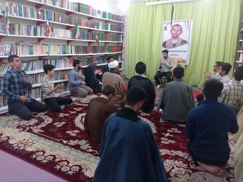 تصاویر/یادواره شهید روحانی کمال قاسمی در شهرستان آبدانان