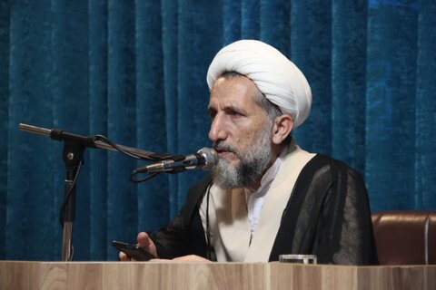 تصاویر / مراسم اختتامیه جشنواره علامه حلی حوزه علمیه استان قزوین برگزارشد