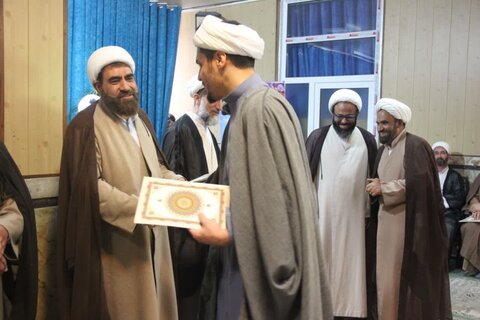 تصاویر / مراسم اختتامیه جشنواره علامه حلی حوزه علمیه استان قزوین برگزارشد