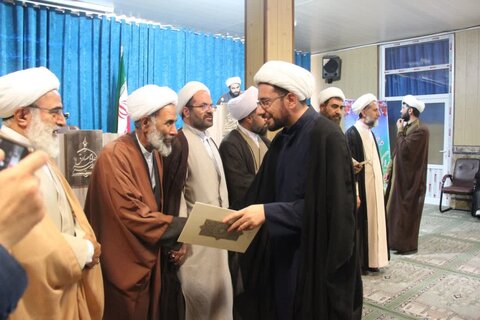 تصاویر / مراسم اختتامیه جشنواره علامه حلی حوزه علمیه استان قزوین برگزارشد