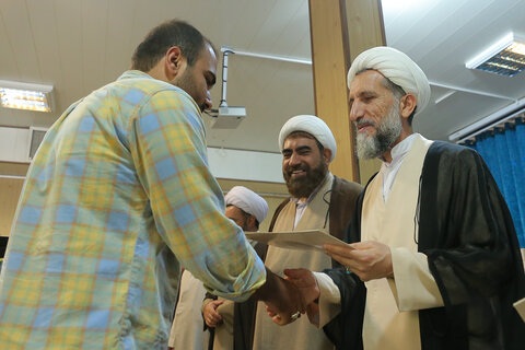 تصاویر / مراسم اختتامیه جشنواره علامه حلی حوزه علمیه استان قزوین برگزارشد