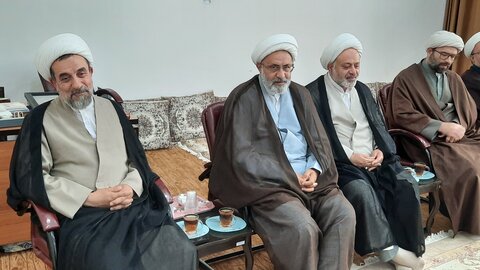 تصاویر/ دیدار جانشین مرکز مدیریت حوزه علمیه اصفهان با امام جمعه شهرکرد