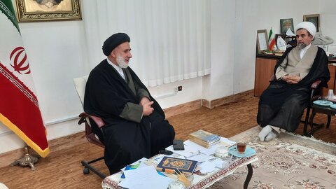 تصاویر/ دیدار جانشین مرکز مدیریت حوزه علمیه اصفهان با امام جمعه شهرکرد