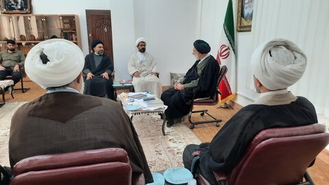 تصاویر/ دیدار جانشین مرکز مدیریت حوزه علمیه اصفهان با امام جمعه شهرکرد